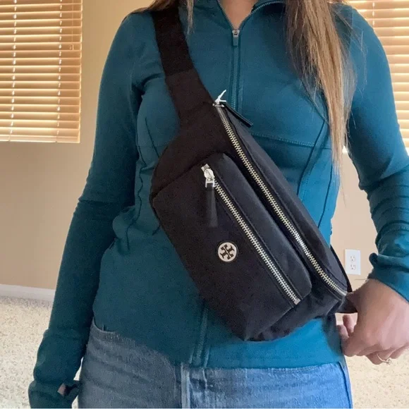 Tory Burch Nylon Belt Bag Fanny Pack 170436 in Black Lightweight NWT - Picture 9 of 12
